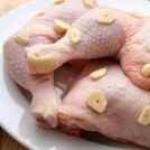 Ароматные и сочные тушеные куриные голени с подливкой в мультиварке Как готовить голень в мультиварке
