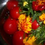 Домашние маринованные помидоры с бархатцами: простые рецепты