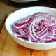 A quick recipe for pickled onions in vinegar