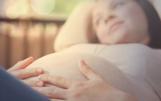Smanjen hemoglobin tokom trudnoće: šta je opasno i kako ga povećati?