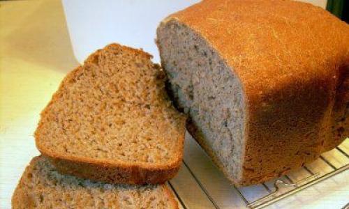 ब्रेड मेकर में डार्निट्स्की ब्रेड और ओरलोव्स्की ब्रेड