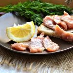 Marinated pink salmon with onions