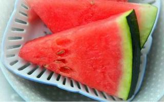 Koľko horčíka je vo vodnom melóne.  Aké vitamíny sú vo vodnom melóne.  Chemické zloženie kultúry