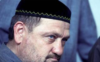 Is Kadyrov a hero of Russia or a criminal?
