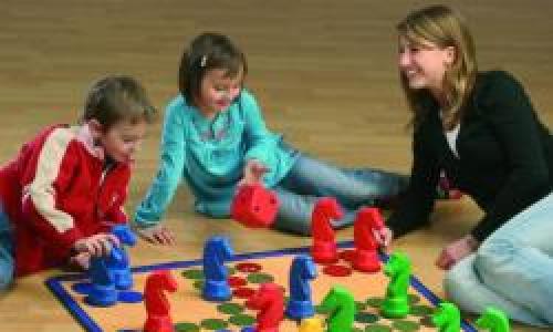 Games at home How to make board games for children with your own hands