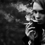Glavni razlozi za pušenje, odnosno zašto osoba puši Osoba zapali cigaretu