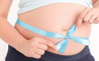 Kyslý výtok počas tehotenstva Kyslý biely výtok počas tehotenstva