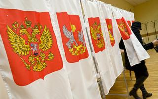 Okrem strany pri moci si vo voľbách do Štátnej dumy zlepšili postavenie LDPR a Parnassus Vciom.
