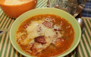 Classic solyanka with sausage - this is soup!