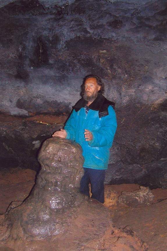 Uyasi mashinasi olmos sirli sirlar uyasi mashinasi tavsifi
